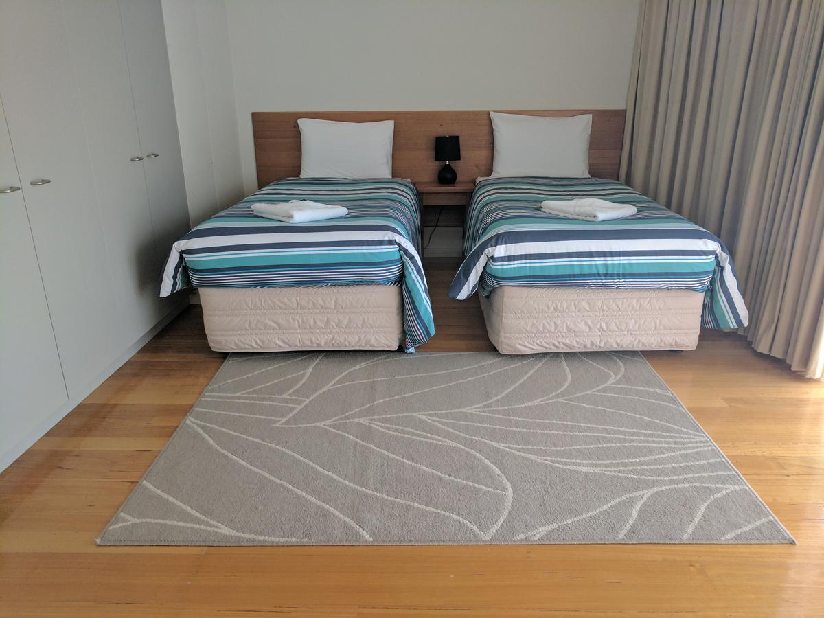 Metung Waters Motel And Apartments Экстерьер фото