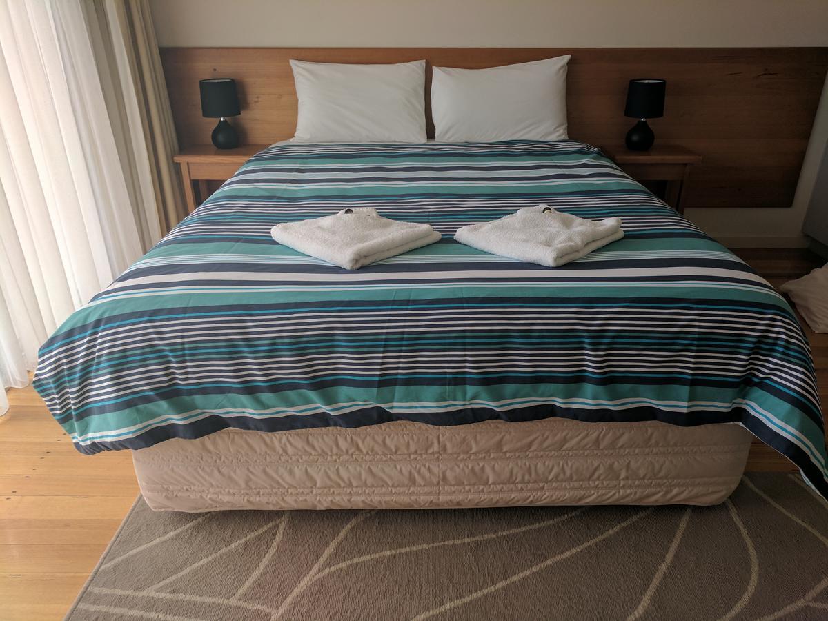 Metung Waters Motel And Apartments Экстерьер фото