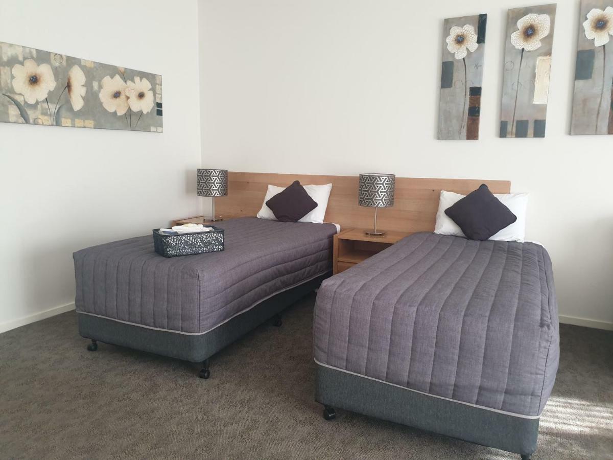 Metung Waters Motel And Apartments Экстерьер фото
